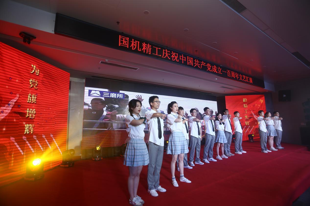 9-21063015535b34.jpg